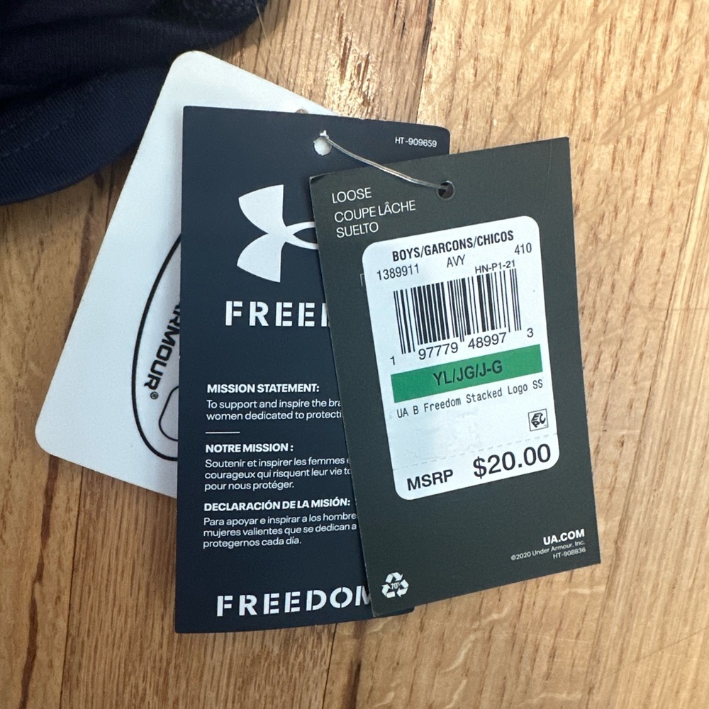 Under Armour Navy Graphic 'Freedom' Short Sleeve Tee - Picture 5 of 5